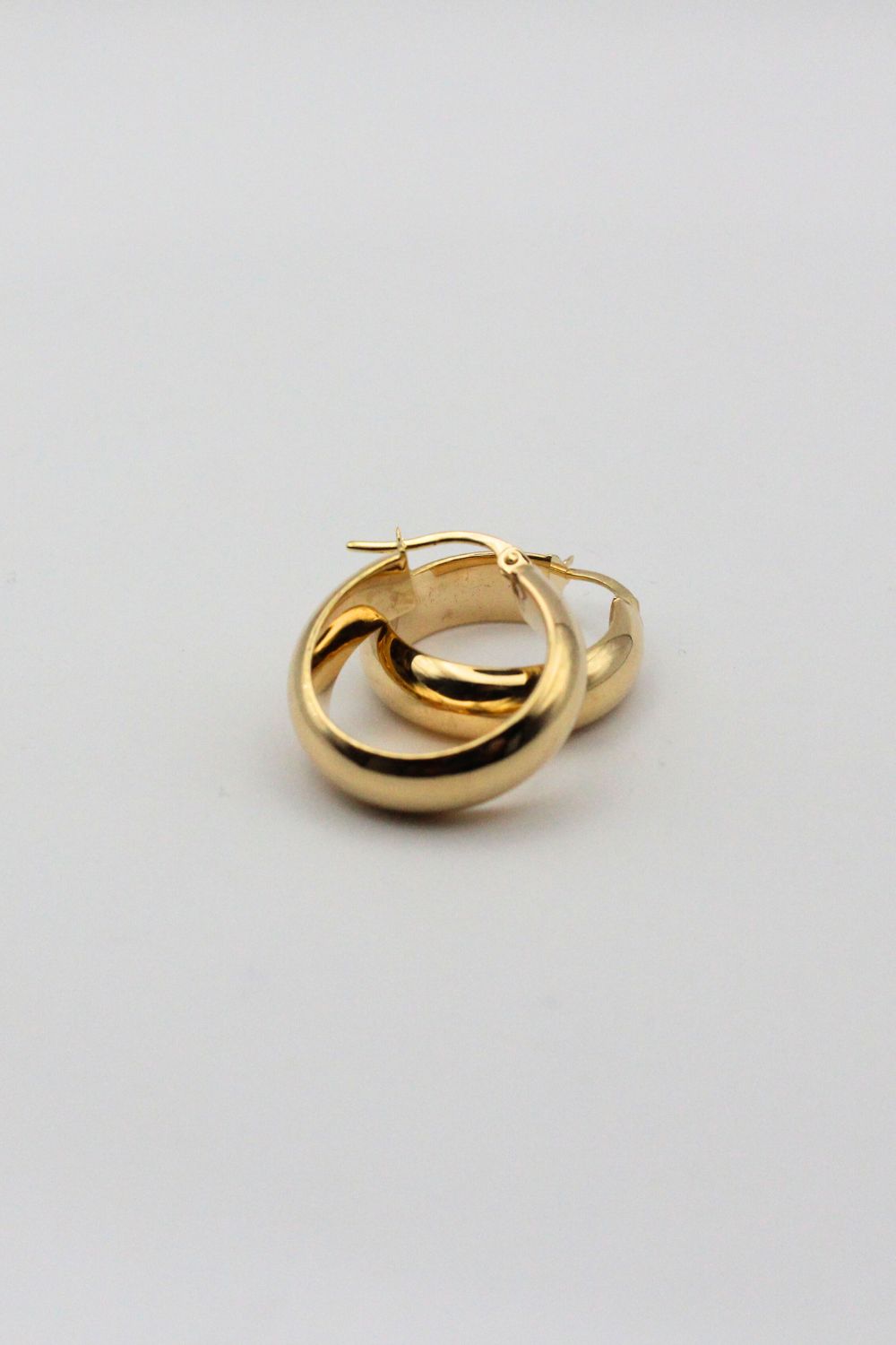 15mm x 5.5mm 9ct YG Half Round Hoops